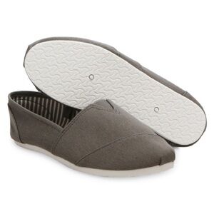 Sole mates ladies canvas slip-on shoes - gray
